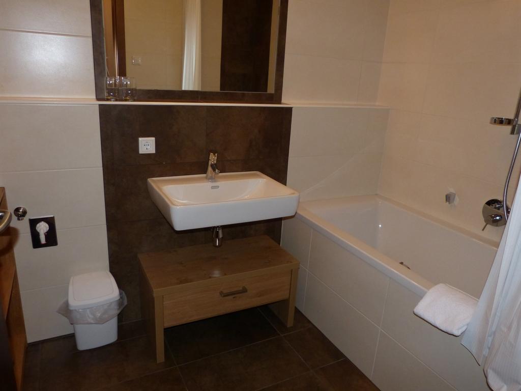 Apartman Fuerth Kaprun Ruang foto